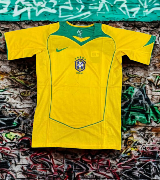 Camiseta Retro Brasil 2005